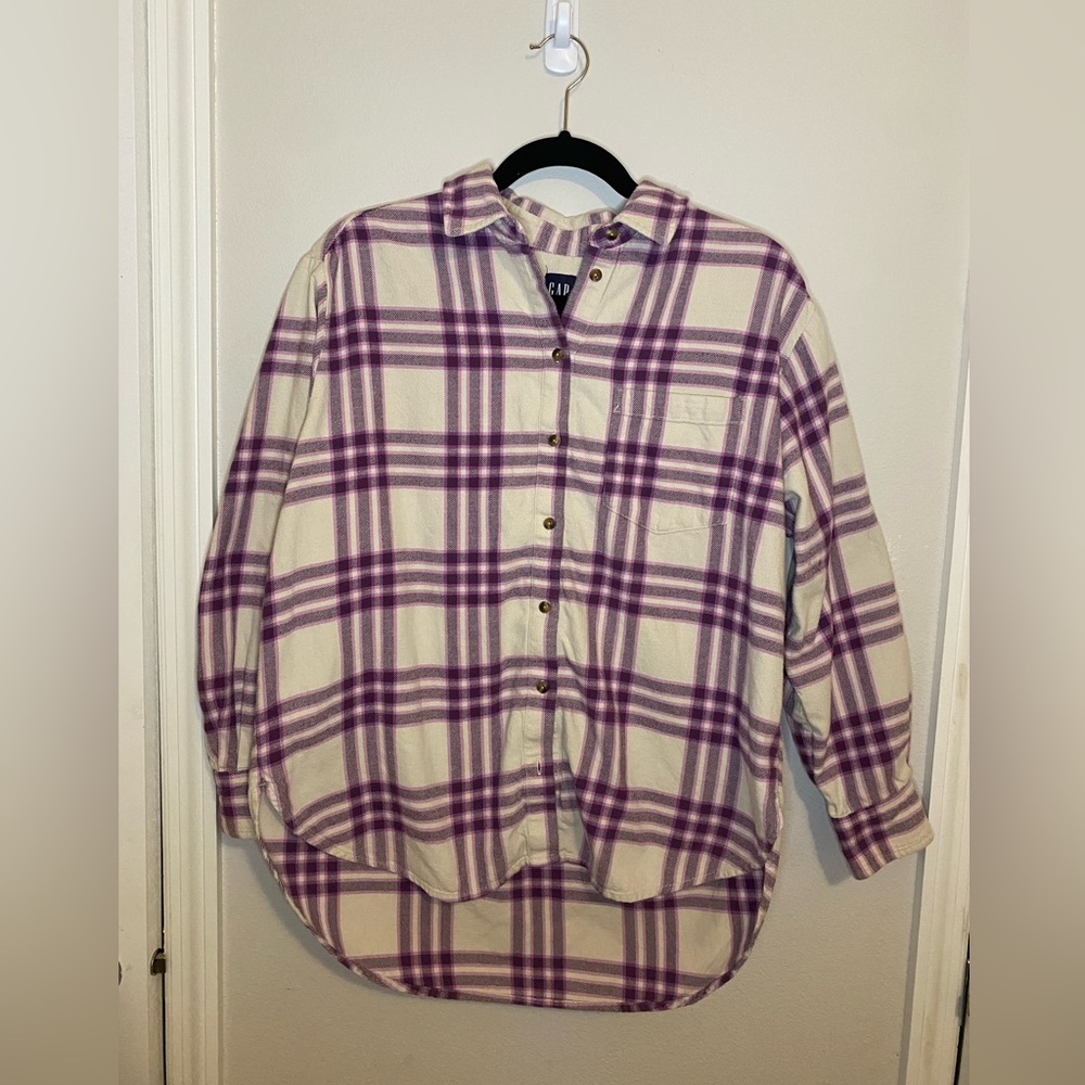 💥BOGO💥 Gap Plaid Oversized Flannel, purple, pink and cream plaid - Picture 3 of 6